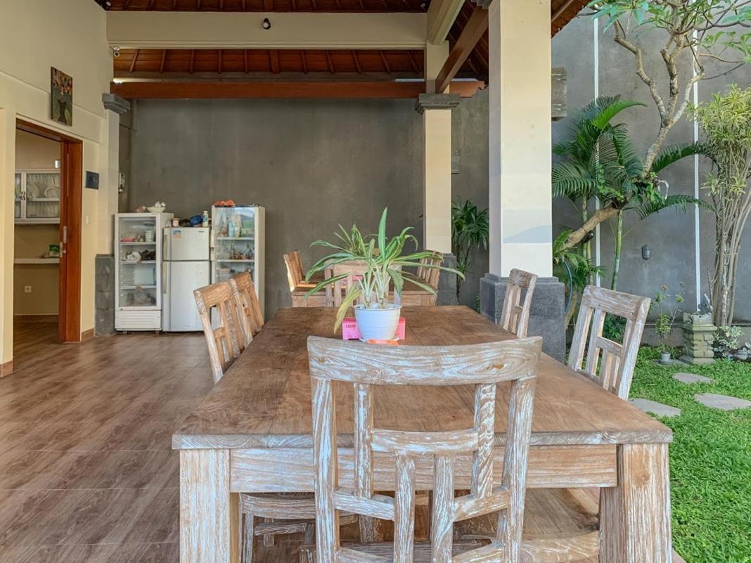 Lotus Bali Guest House Canggu  Bagian luar foto