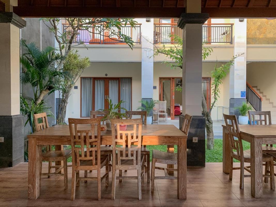 Lotus Bali Guest House Canggu  Bagian luar foto