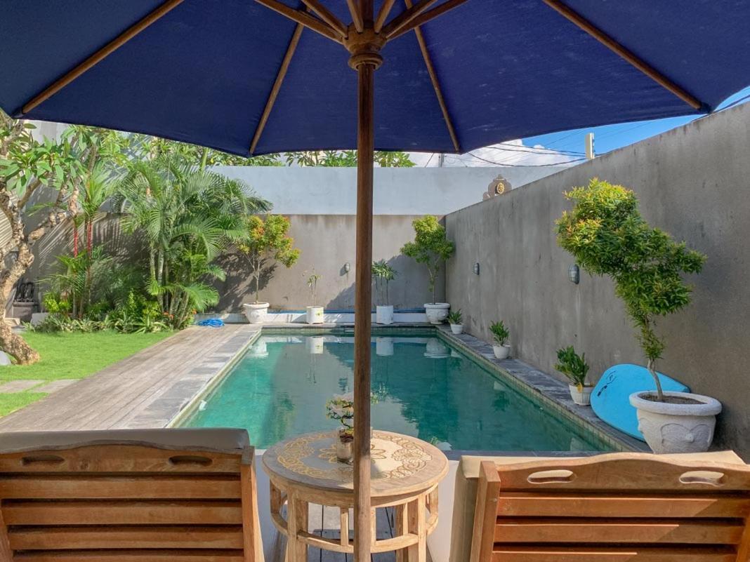 Lotus Bali Guest House Canggu  Bagian luar foto