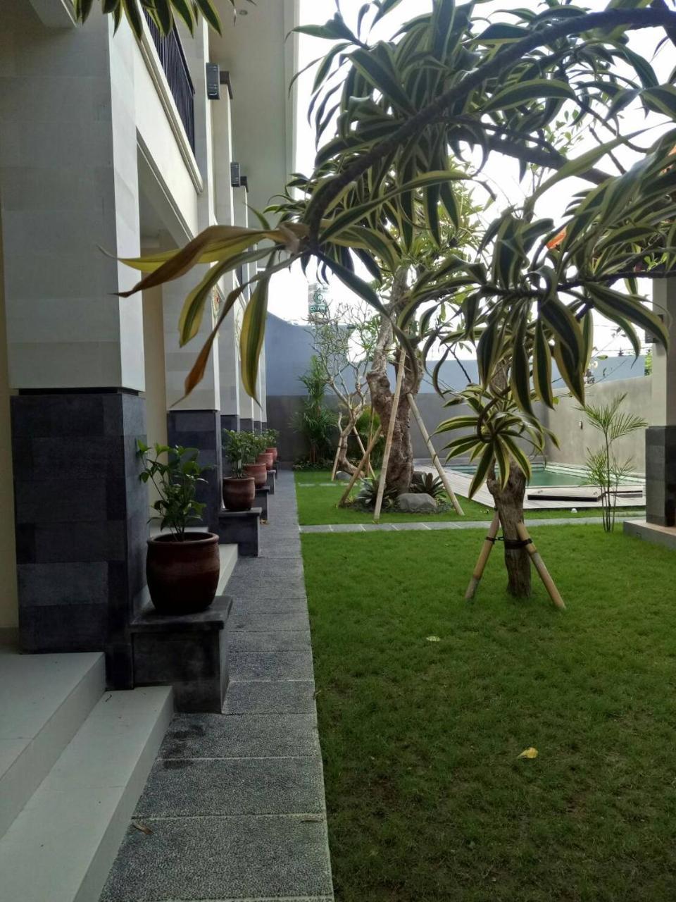 Lotus Bali Guest House Canggu  Bagian luar foto
